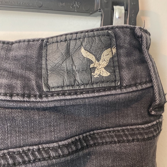 American Eagle Hi-Rise Shortie Black Jean Short Size 6 - Picture 5 of 7